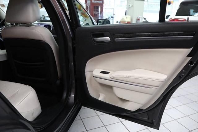 2018 Chrysler 300 Limited