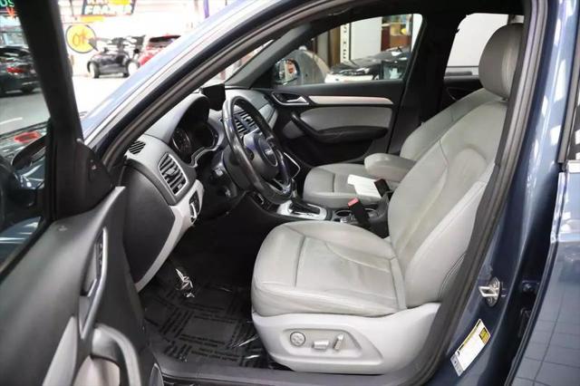 2017 Audi Q3 2.0T Premium