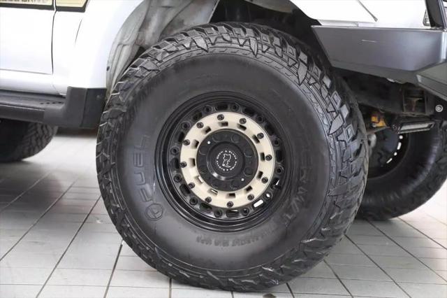 1997 Toyota Land Cruiser Sport Utility 4D