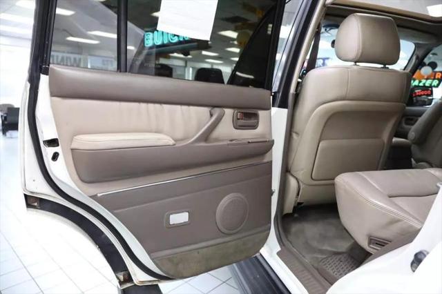 1997 Toyota Land Cruiser Sport Utility 4D