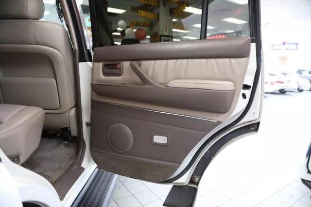 1997 Toyota Land Cruiser Sport Utility 4D