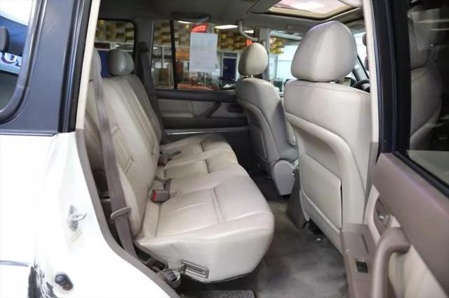 1997 Toyota Land Cruiser Sport Utility 4D