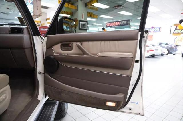 1997 Toyota Land Cruiser Sport Utility 4D