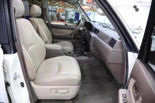 1997 Toyota Land Cruiser Sport Utility 4D