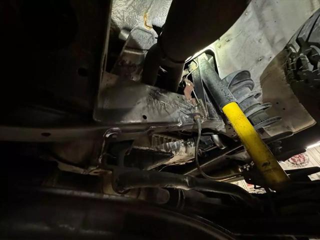 1997 Toyota Land Cruiser Sport Utility 4D