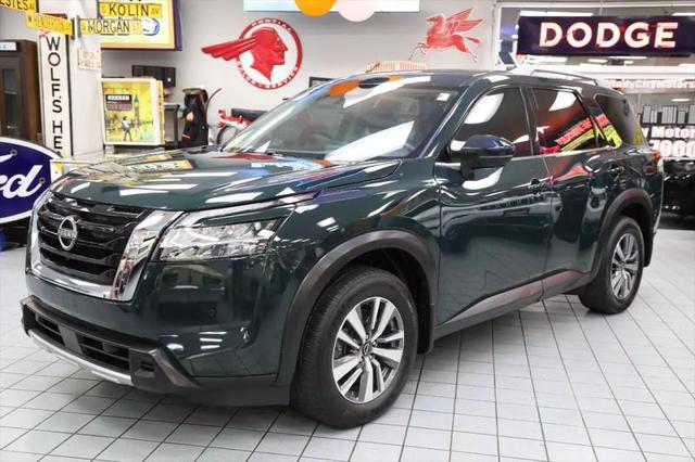 2023 Nissan Pathfinder SL 4WD