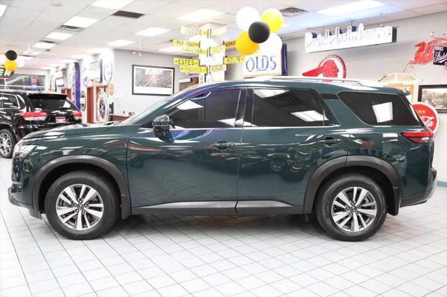 2023 Nissan Pathfinder SL 4WD