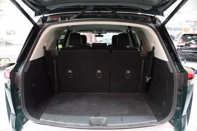 2023 Nissan Pathfinder SL 4WD