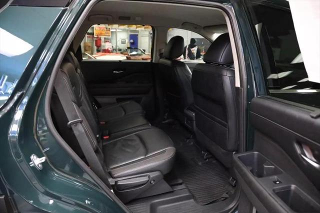 2023 Nissan Pathfinder SL 4WD