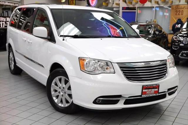 2016 Chrysler Town & Country Touring for sale in Chicago, IL