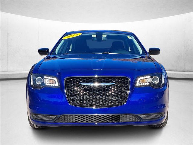 2019 Chrysler 300 Touring