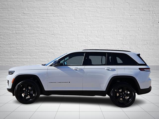 2025 Jeep Grand Cherokee GRAND CHEROKEE ALTITUDE 4X4