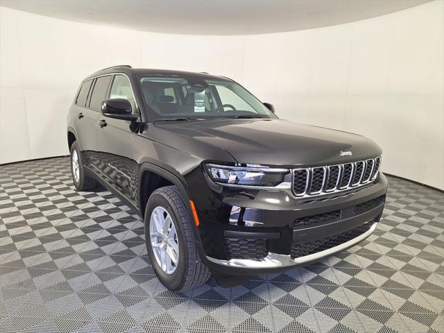 2025 Jeep Grand Cherokee GRAND CHEROKEE L LAREDO X 4X4