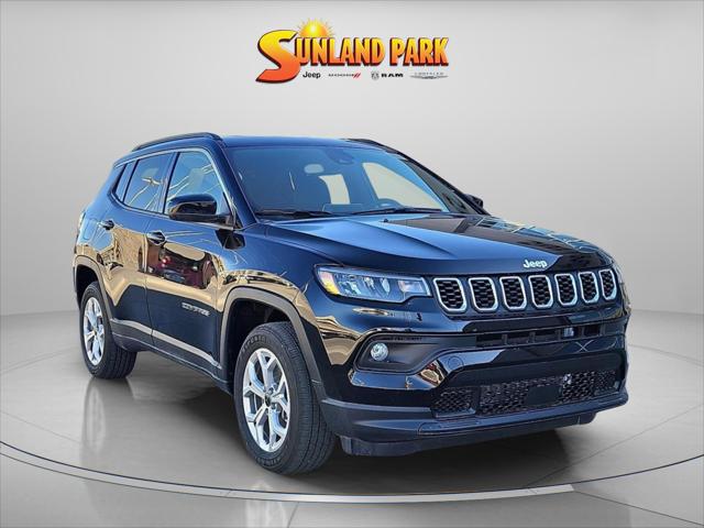 2025 Jeep Compass COMPASS LATITUDE 4X4