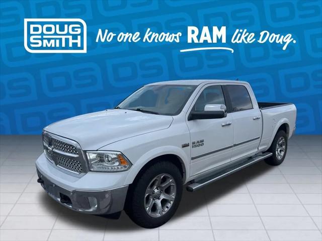 2017 RAM 1500 Laramie Crew Cab 4x4 64 Box