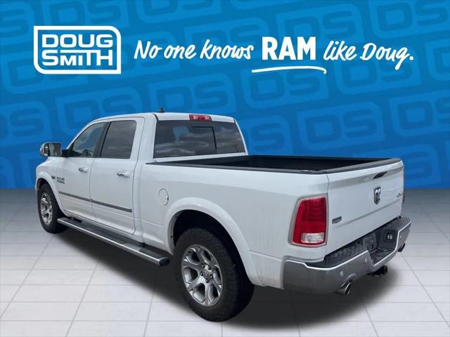 2017 RAM 1500 Laramie Crew Cab 4x4 64 Box