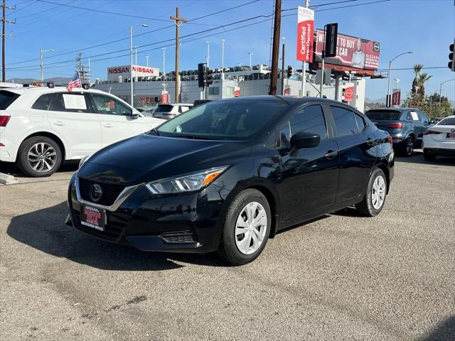 2020 Nissan Versa S Xtronic CVT