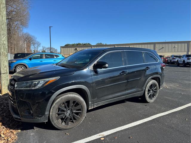 2019 Toyota Highlander SE