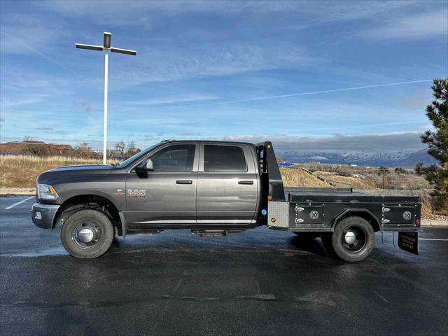 2018 RAM 3500 Chassis Tradesman/SLT/Laramie