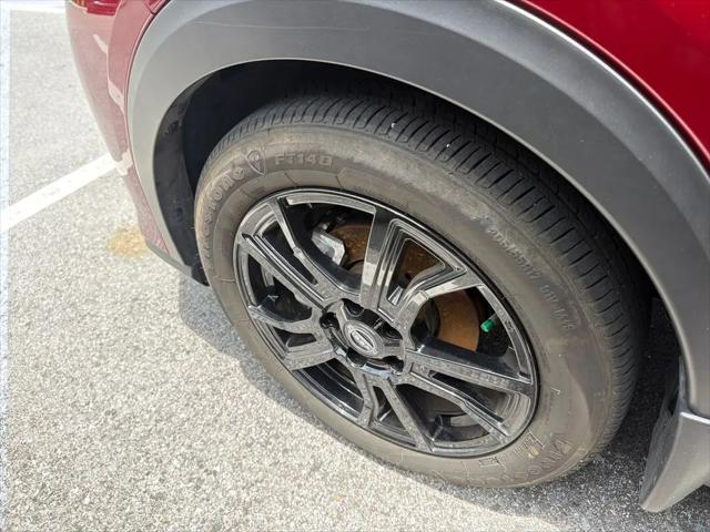2024 Nissan Kicks SR Xtronic CVT