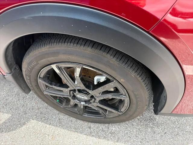 2024 Nissan Kicks SR Xtronic CVT