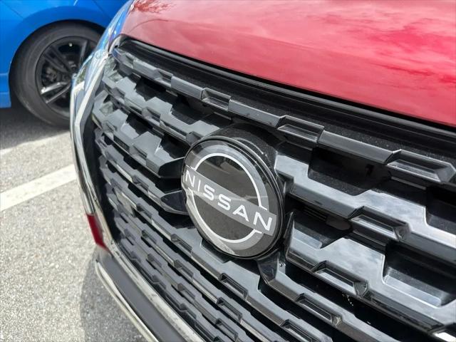 2024 Nissan Kicks SR Xtronic CVT
