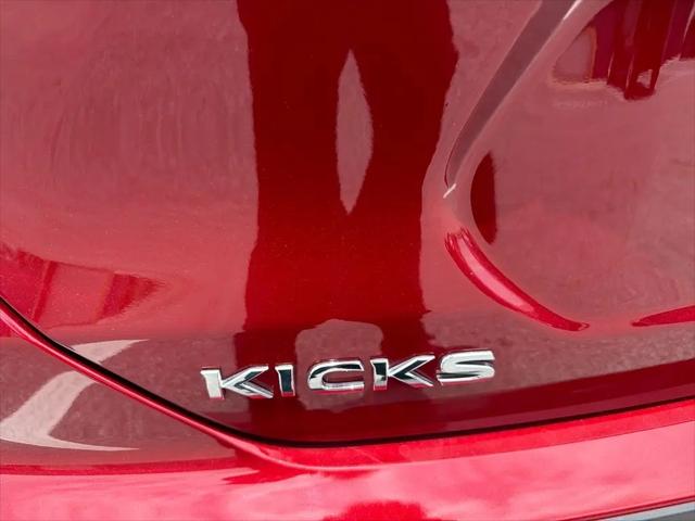 2024 Nissan Kicks SR Xtronic CVT