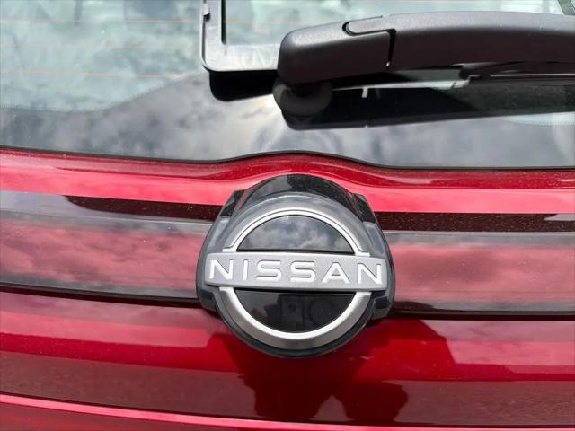 2024 Nissan Kicks SR Xtronic CVT