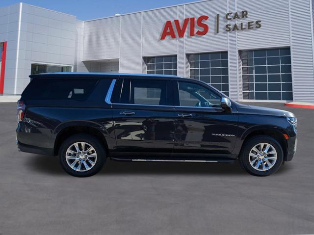2023 Chevrolet Suburban 4WD Premier