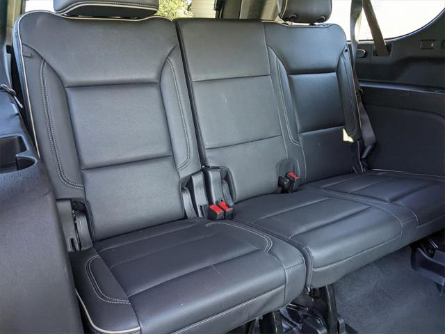2023 Chevrolet Suburban 4WD Premier