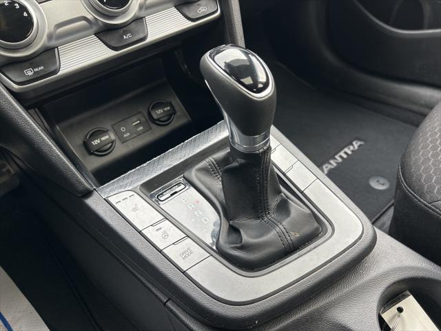 Elantra Sedan Preferred w/Sun and Safety