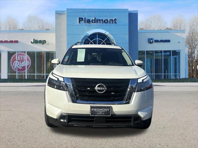 2023 Nissan Pathfinder SV FWD