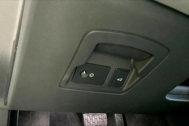 2025 Land Rover Range Rover Velar P250 S