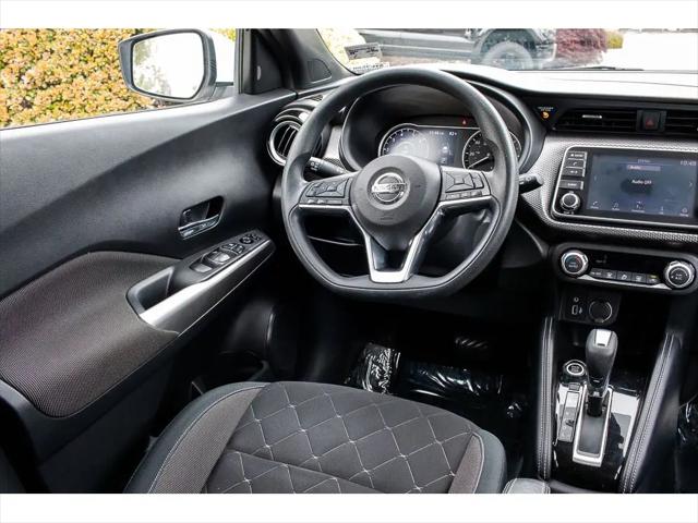 2020 Nissan Kicks SV Xtronic CVT