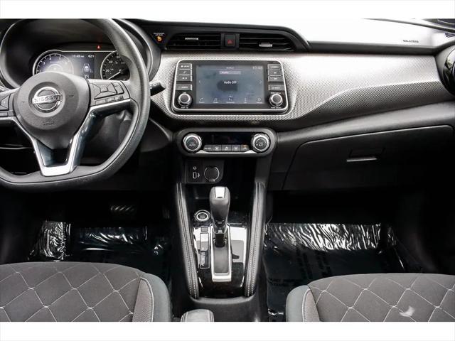2020 Nissan Kicks SV Xtronic CVT