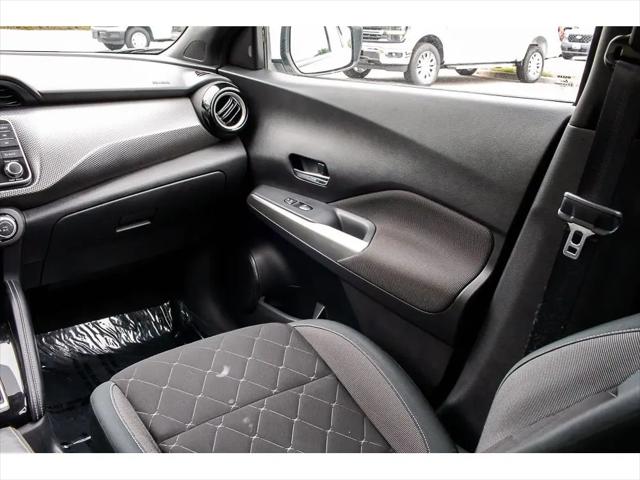 2020 Nissan Kicks SV Xtronic CVT