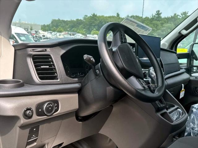 2024 Ford Transit Cutaway T-350