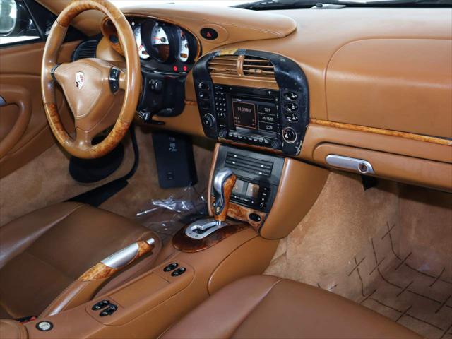 2004 Porsche 911 Carrera 4S