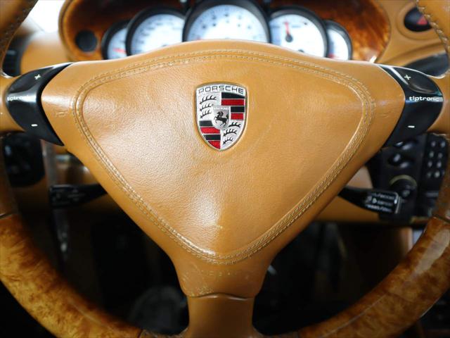 2004 Porsche 911 Carrera 4S