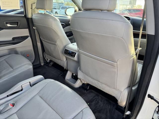 Used 2014 Toyota Highlander For Sale in Muscle Shoals, AL