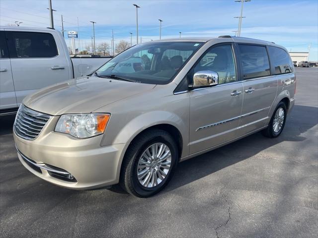 2015 Chrysler Town & Country Limited Platinum for sale in Altus, OK