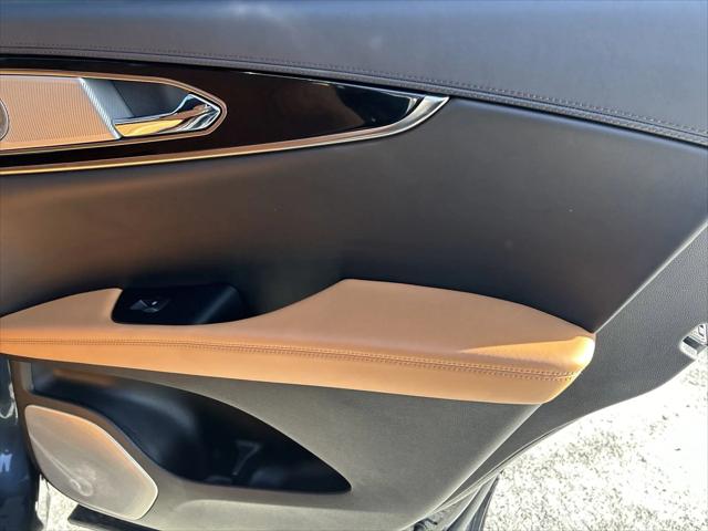 2023 Lincoln Nautilus Black Label