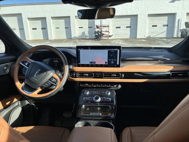 2023 Lincoln Nautilus Black Label
