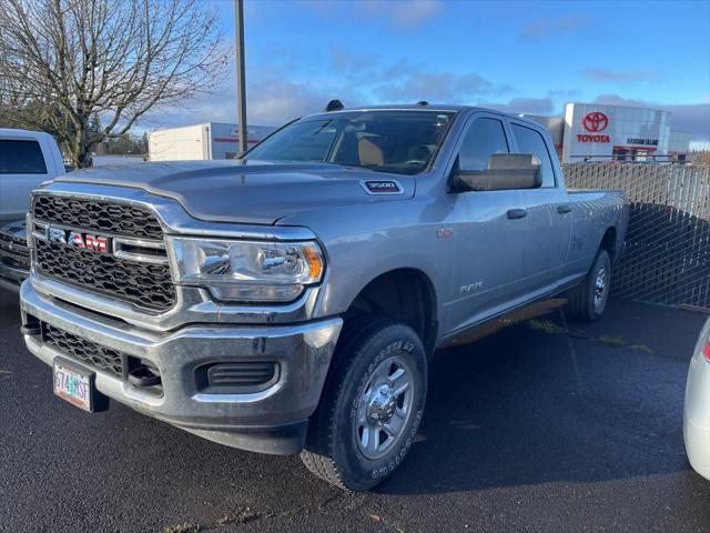 2020 RAM 3500 Tradesman Crew Cab 4x4 8 Box