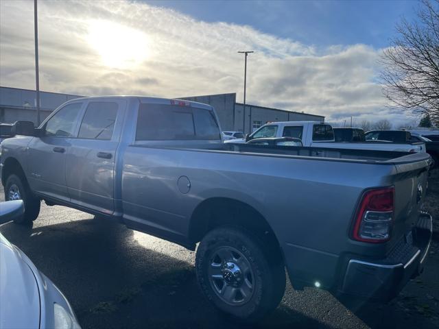 2020 RAM 3500 Tradesman Crew Cab 4x4 8 Box