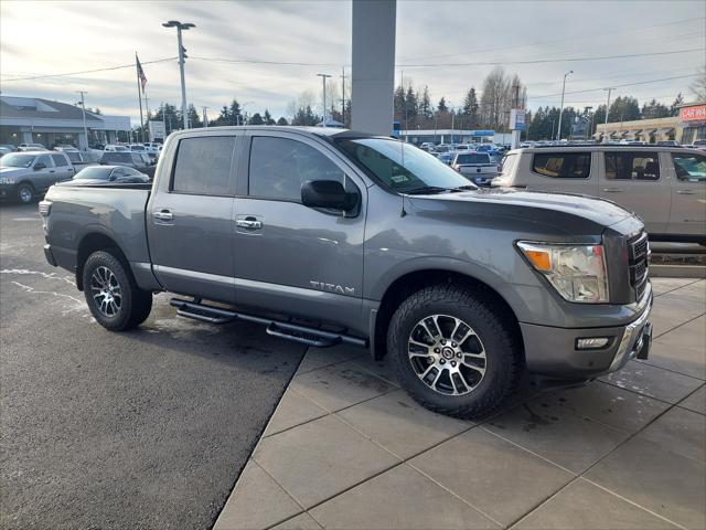 2021 Nissan TITAN Crew Cab SV 4x4