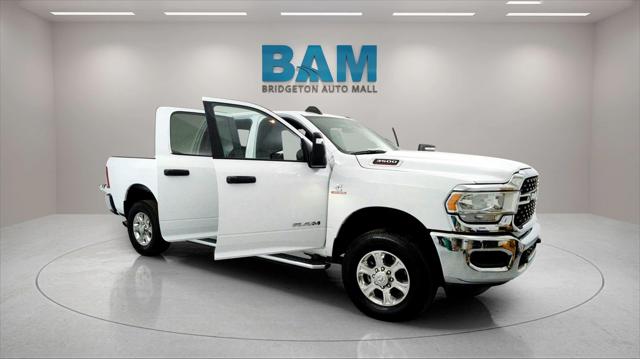 2023 RAM 3500 Big Horn Crew Cab 4x4 64 Box