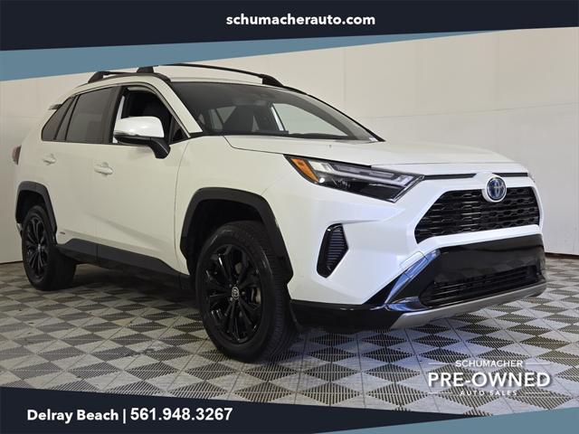 2022 Toyota RAV4 Hybrid SE