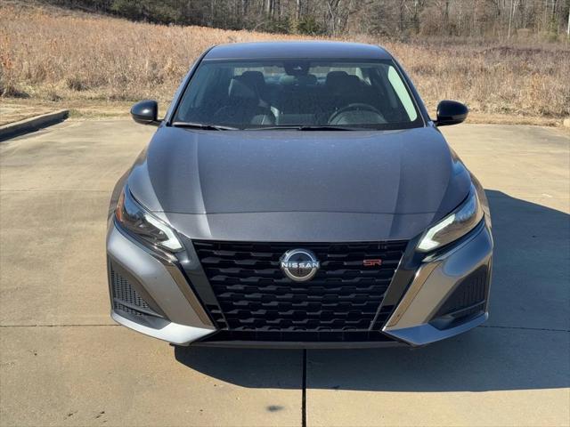 2023 Nissan Altima SR FWD