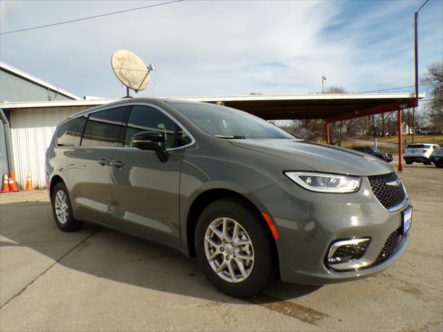 2025 Chrysler Pacifica PACIFICA SELECT